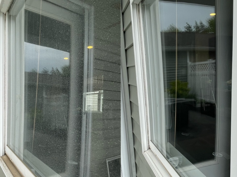 Top rated window cleaning company in Grove City Ohio Strong cleaning co.